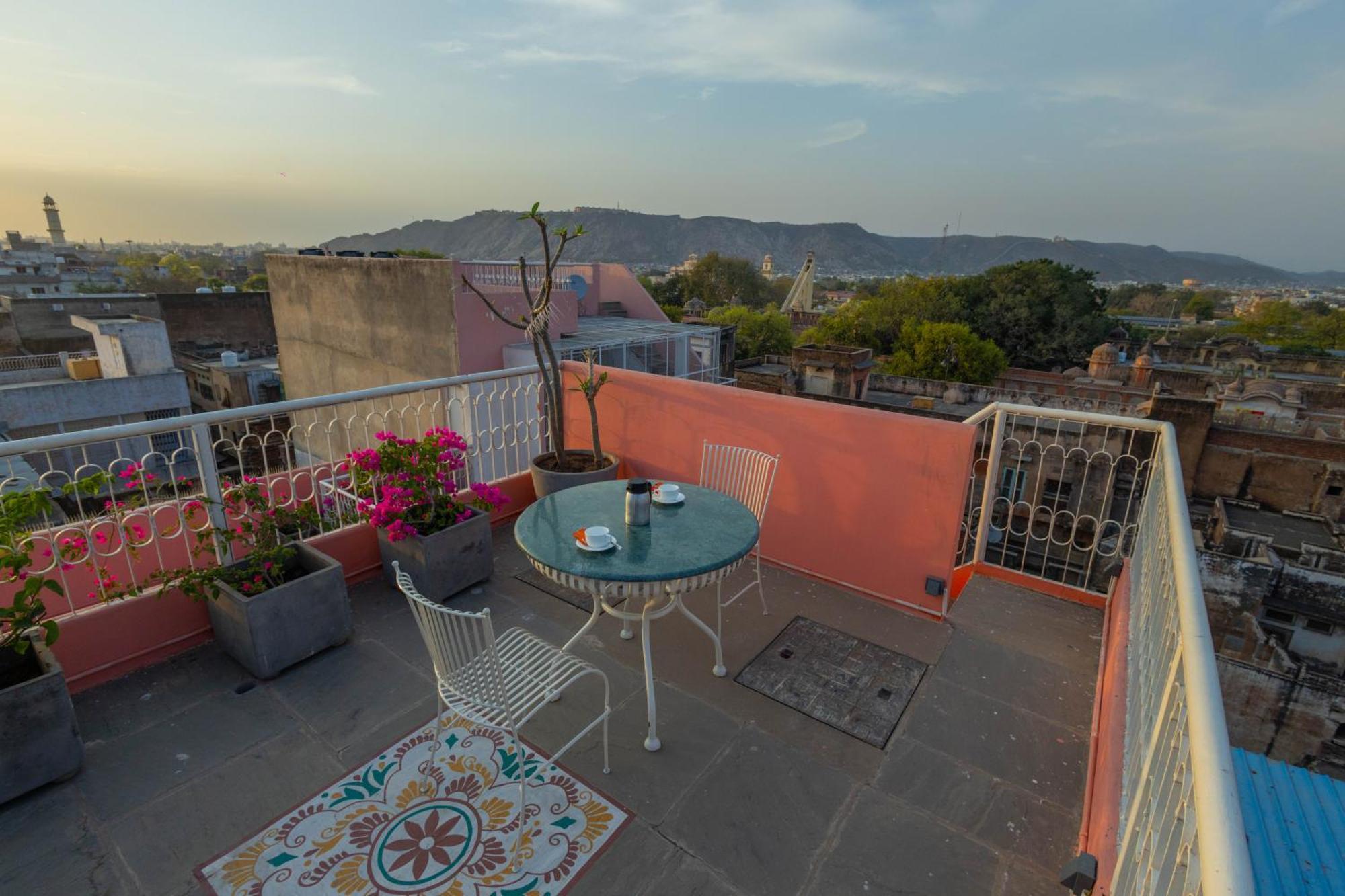 Sheel Mahal- Near Hawa Mahal Hotel Jaipur Buitenkant foto